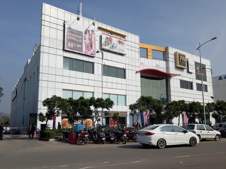 dlf-city-centre-chandigarh-best-mall-in-chandigarh