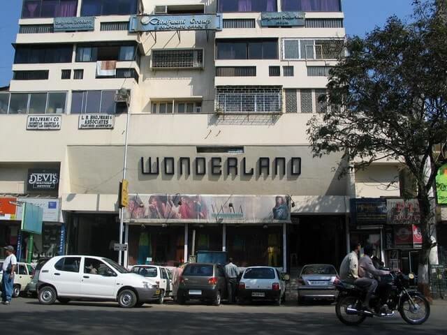 mg-road-camp-best-place-for-shopping-in-pune