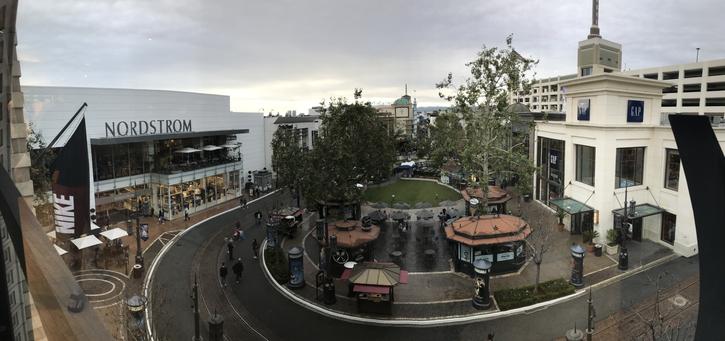 The Grove is the groovy and the Best Shopping Center in Los Angeles
    CA